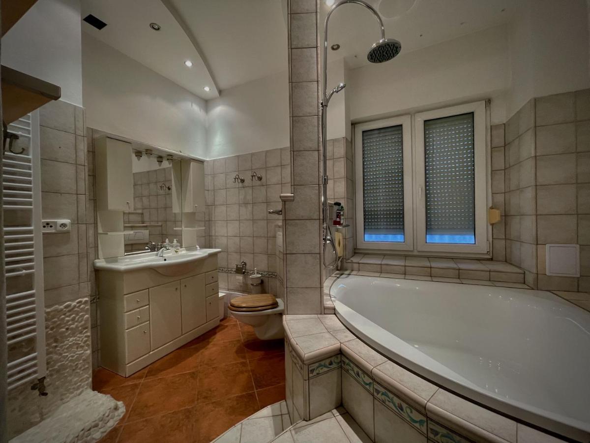 Stylove Apartmanky Frýdek-Místek Kültér fotó