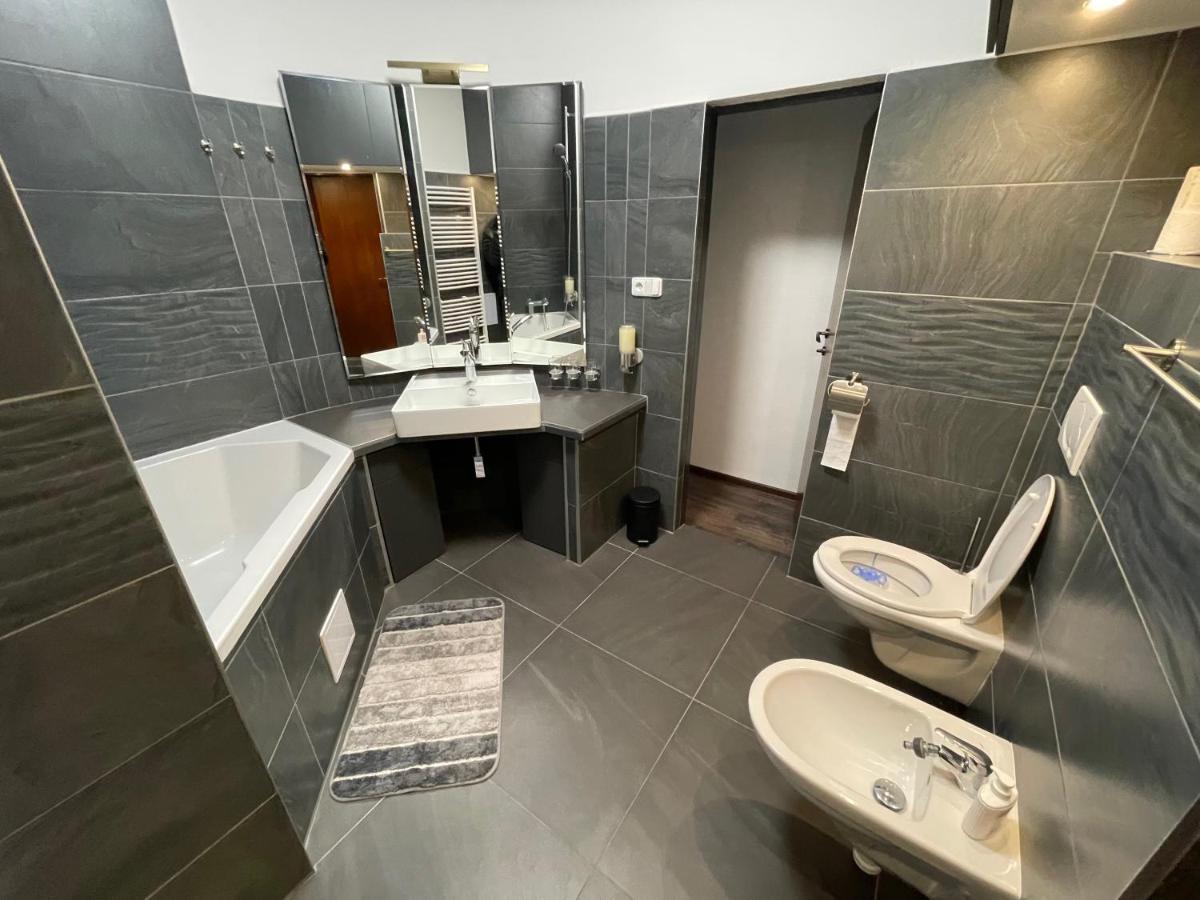 Stylove Apartmanky Frýdek-Místek Kültér fotó